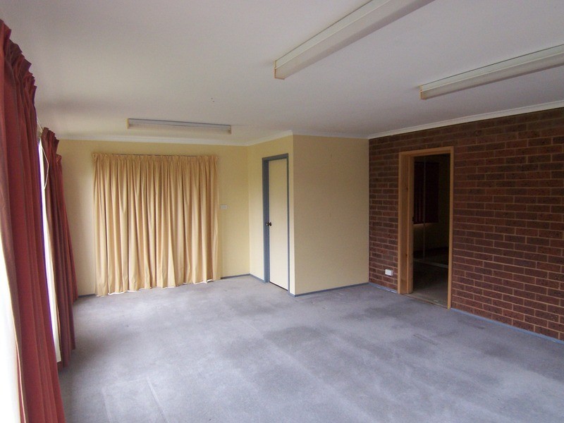 21 Burns Street, Spring Gully VIC 3550