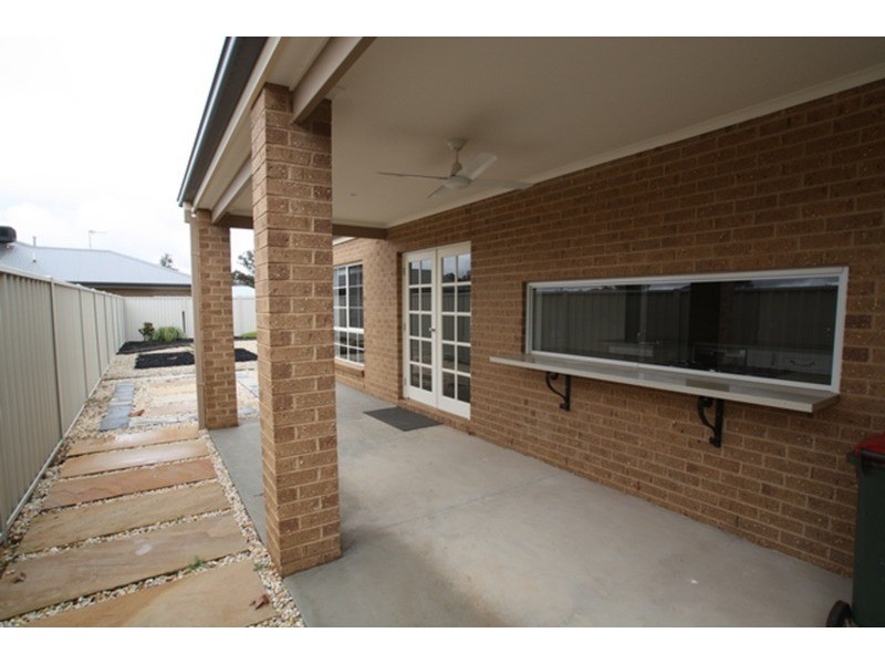 116 Myrtle Road, Epsom VIC 3551