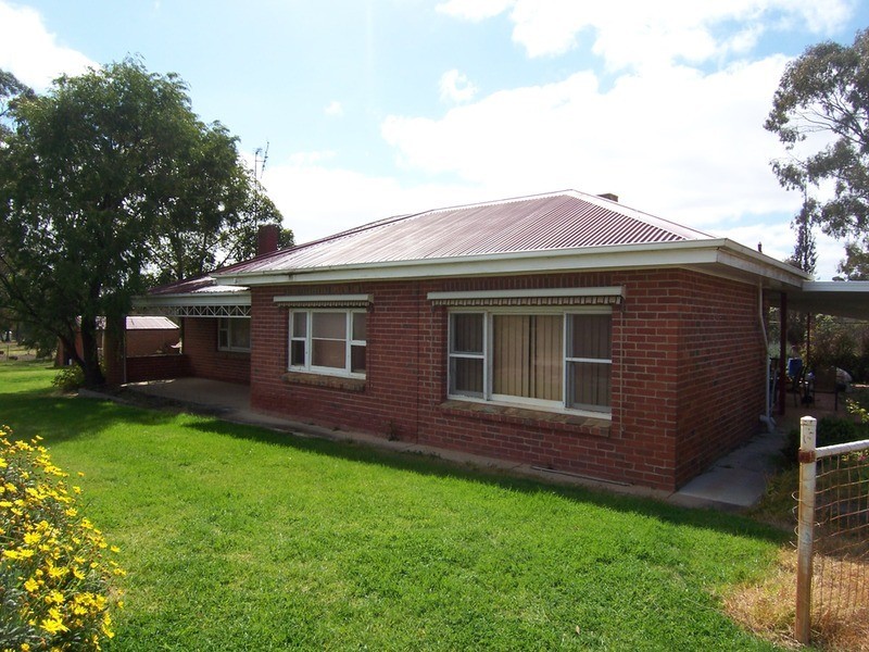82 Durstons Road, Maiden Gully VIC 3551