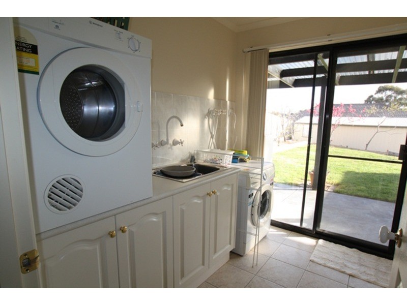 15 Penzance Avenue, Golden Square VIC 3555