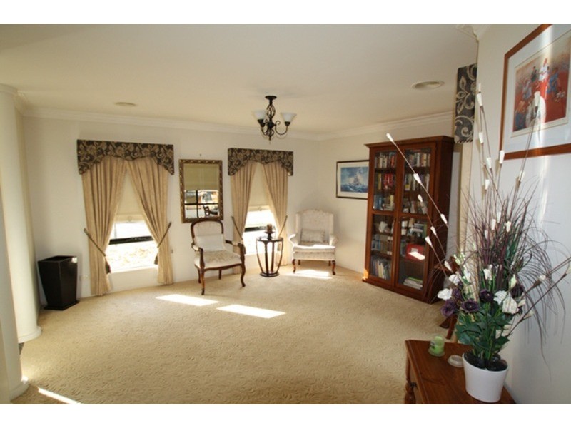 15 Penzance Avenue, Golden Square VIC 3555