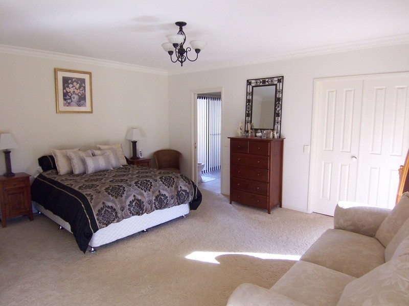 15 Penzance Avenue, Golden Square VIC 3555