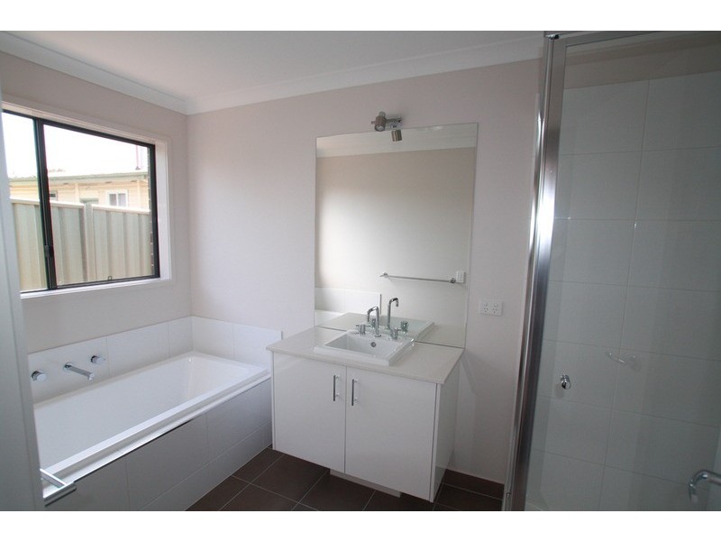 49 Wesley Street, Kangaroo Flat VIC 3555