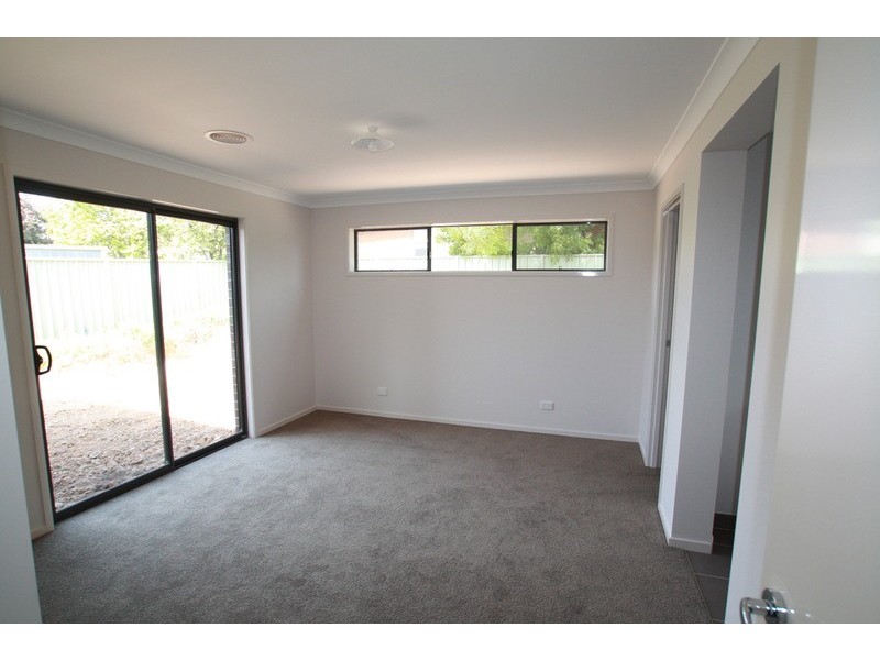 49 Wesley Street, Kangaroo Flat VIC 3555