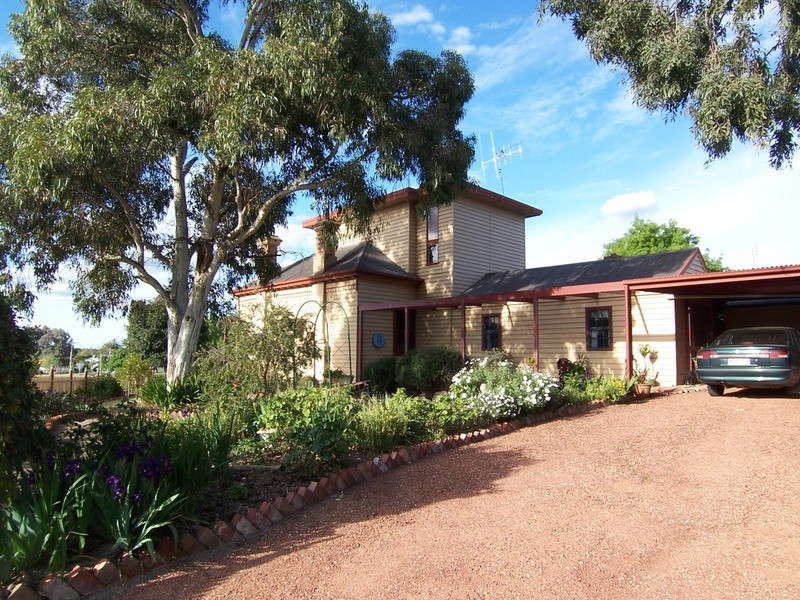 12 Campbell Street, Eaglehawk VIC 3556