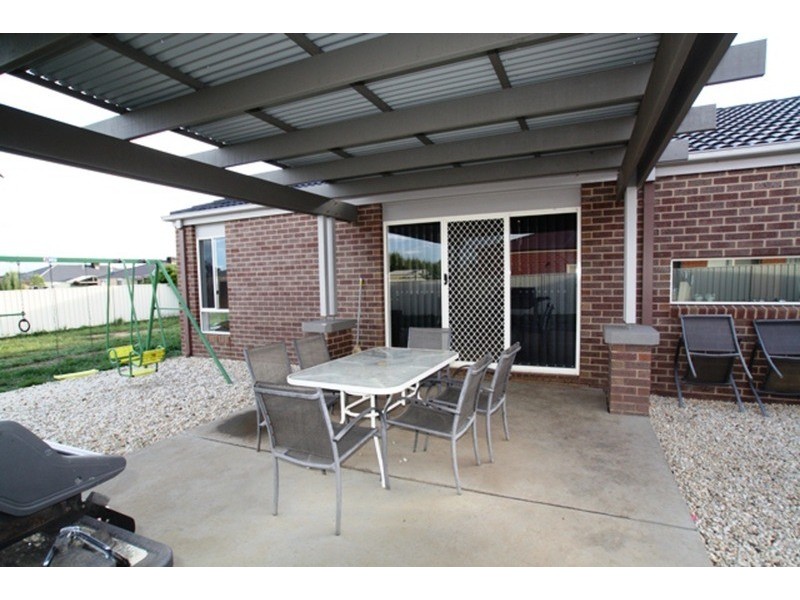 63 Arthurs Crescent, Strathfieldsaye VIC 3551