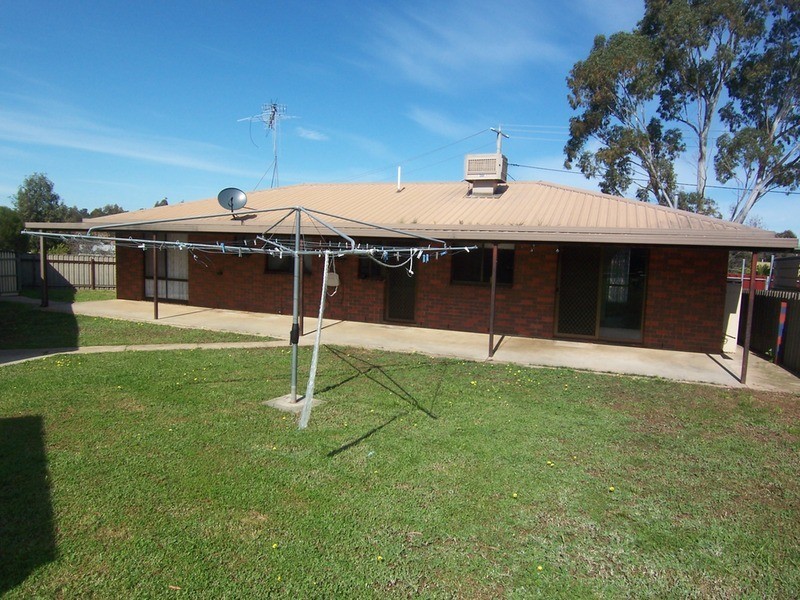 1 Lethebys Road, Sailors Gully VIC 3556