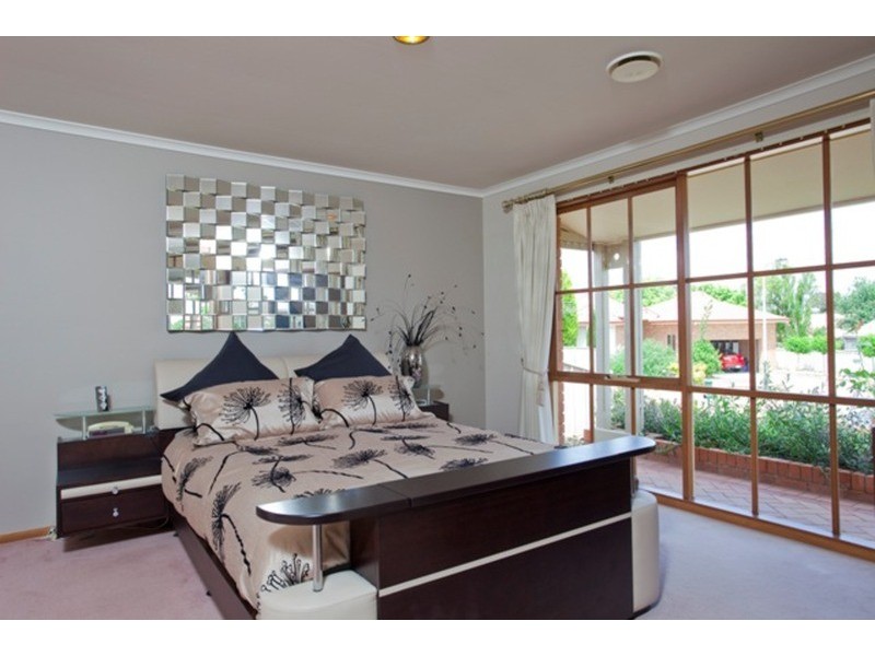 2 Kamunna Close, Strathdale VIC 3550