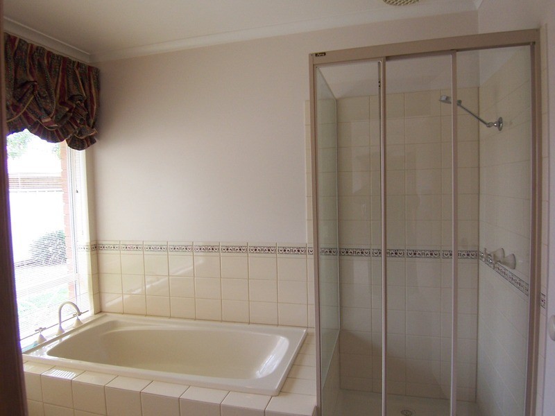 2 Kamunna Close, Strathdale VIC 3550