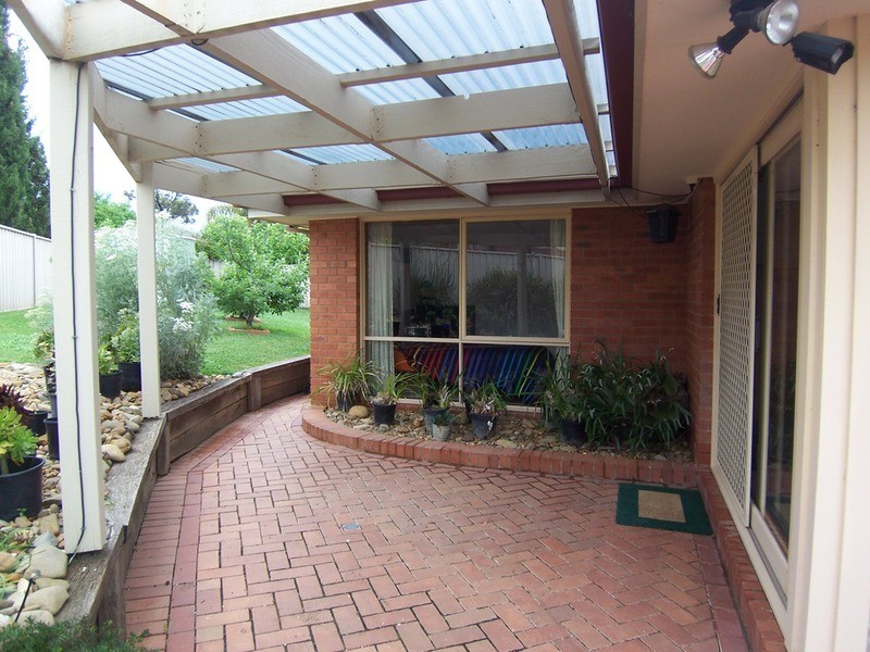 2 Kamunna Close, Strathdale VIC 3550