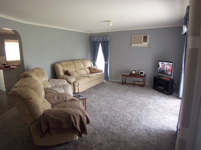 94 Gill Avenue, California Gully VIC 3556