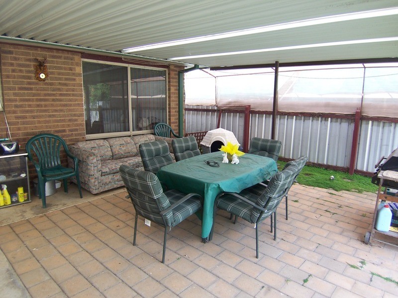 94 Gill Avenue, California Gully VIC 3556