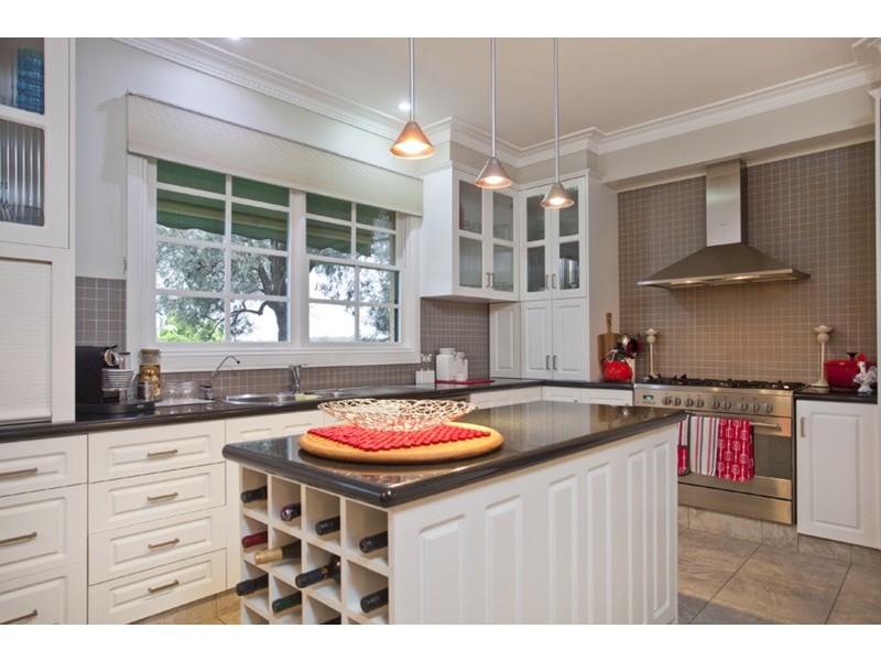 3 Everett Court, Strathdale VIC 3550