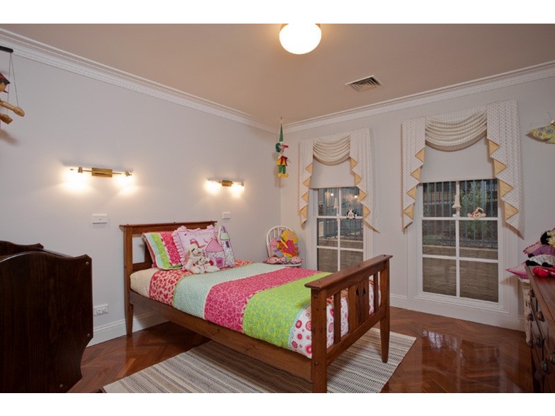 3 Everett Court, Strathdale VIC 3550