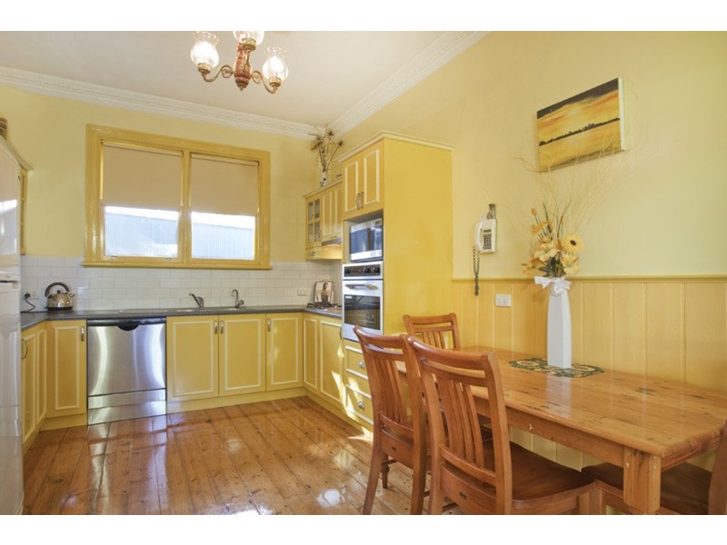 85 Thistle  Street, Golden Square VIC 3555