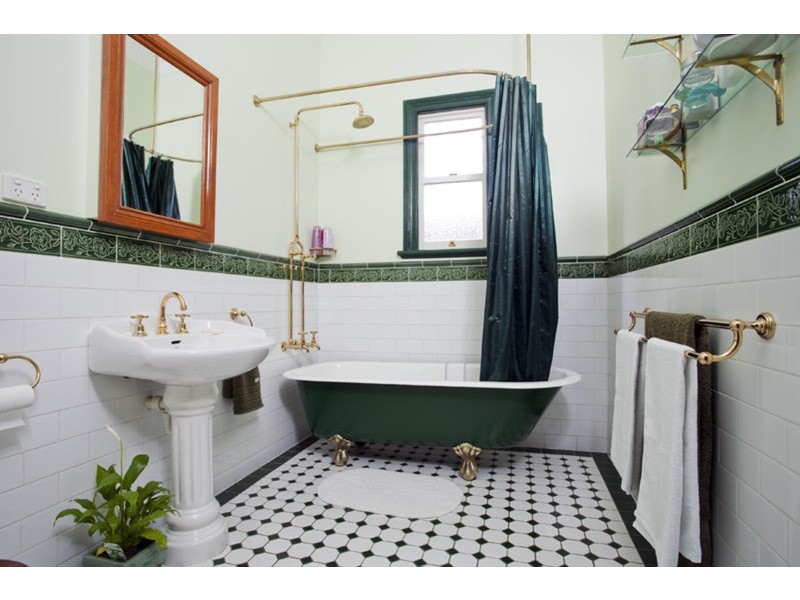 85 Thistle  Street, Golden Square VIC 3555