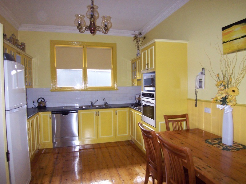 85 Thistle  Street, Golden Square VIC 3555