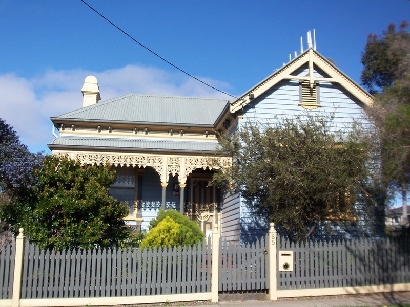 85 Thistle  Street, Golden Square VIC 3555