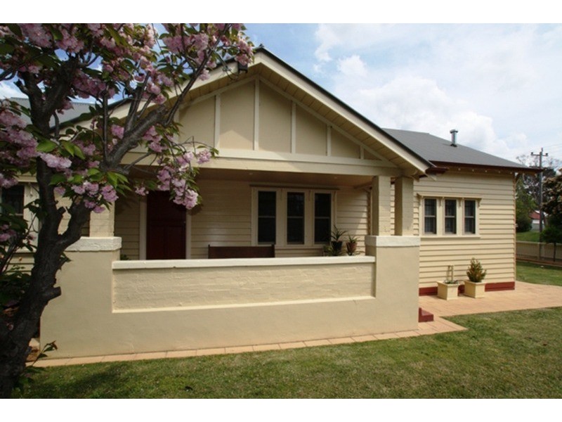 17 Hallam Street, Flora Hill VIC 3550