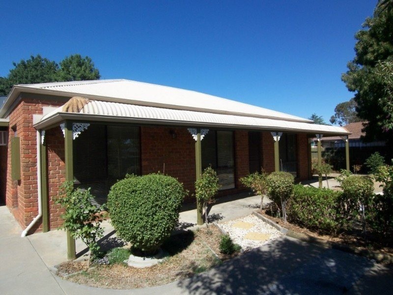 2/13 Louey Drive, Bendigo VIC 3550
