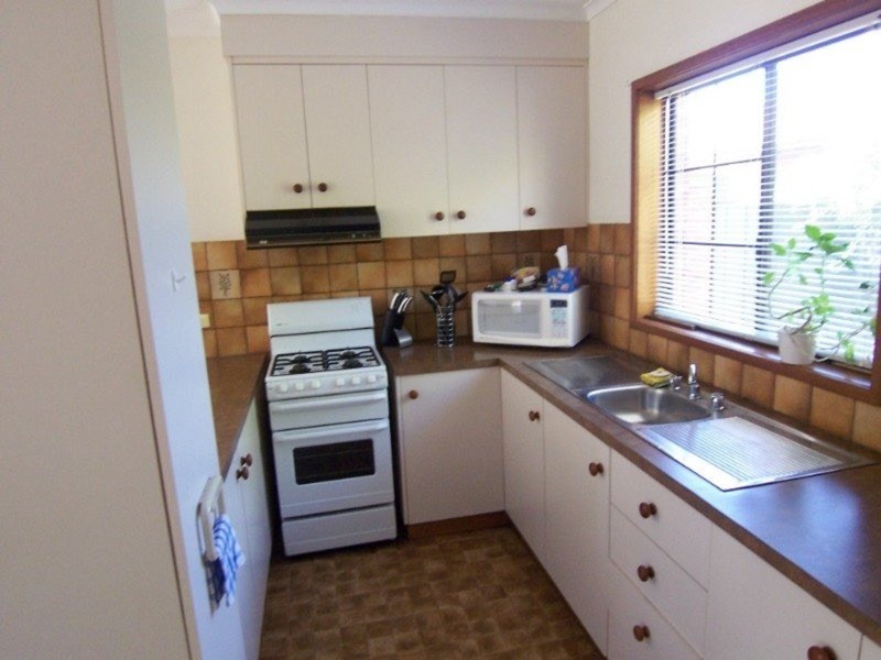 2/13 Louey Drive, Bendigo VIC 3550