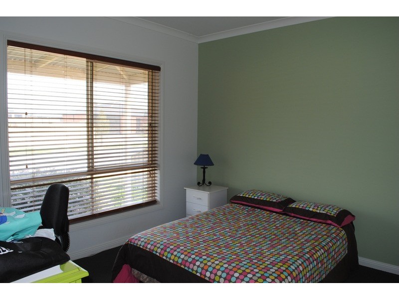 26 Bassett  Drive, Strathfieldsaye VIC 3551