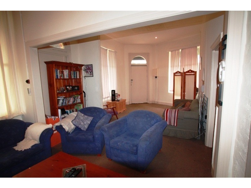 31 Reginald Street, Quarry Hill VIC 3550