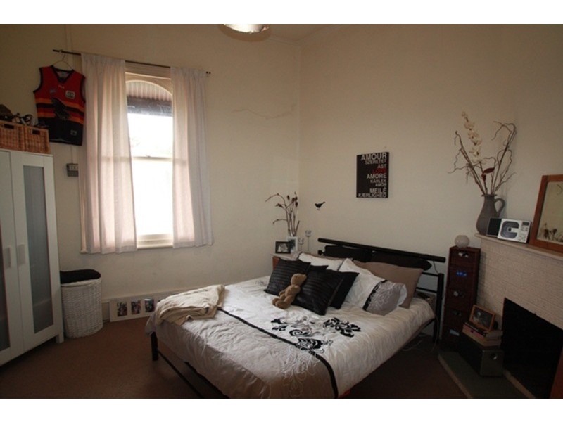 31 Reginald Street, Quarry Hill VIC 3550