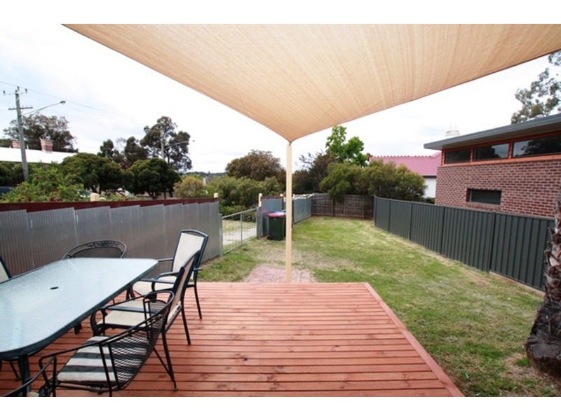 31 Reginald Street, Quarry Hill VIC 3550