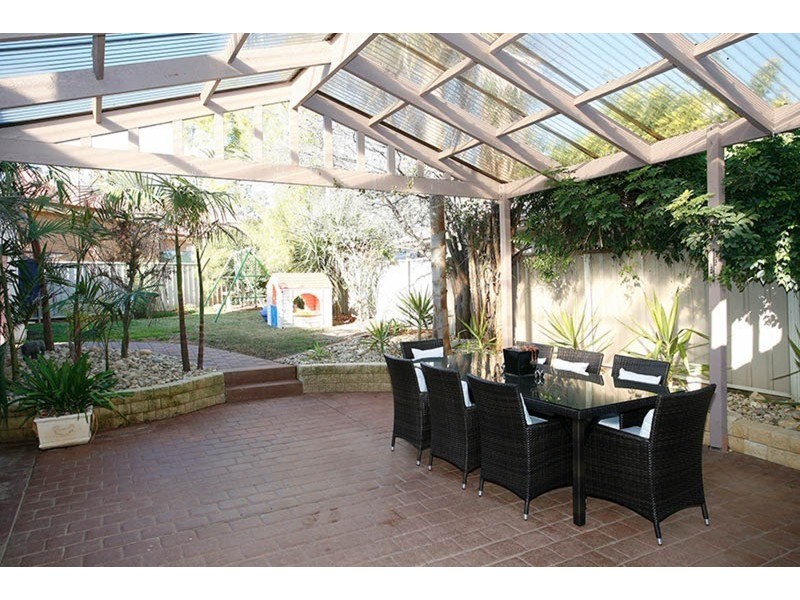 18 Ellimata Court, Strathdale VIC 3550