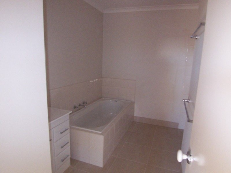 56 Bassett Drive, Strathfieldsaye VIC 3551