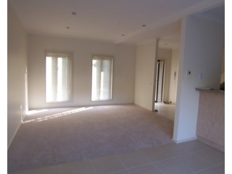 8/50 Race Street, Flora Hill VIC 3550