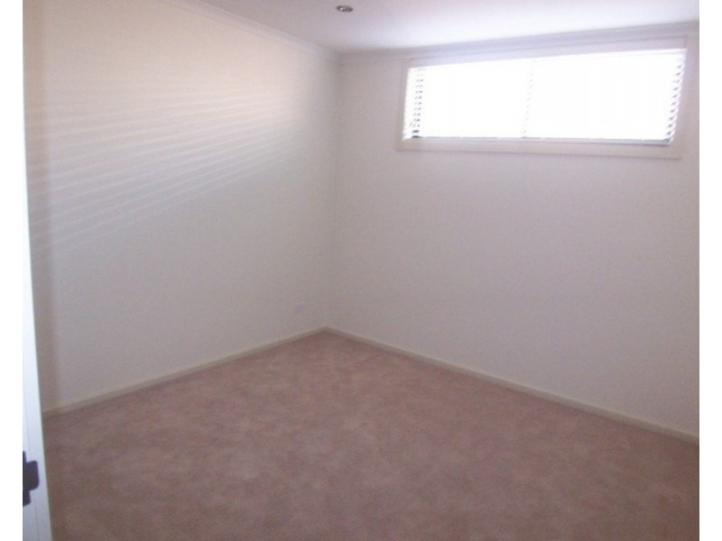 8/50 Race Street, Flora Hill VIC 3550