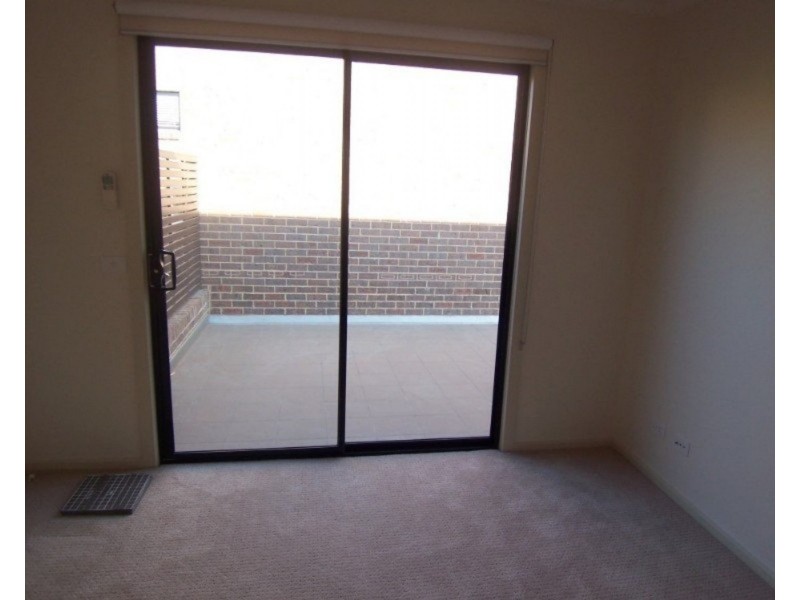 8/50 Race Street, Flora Hill VIC 3550