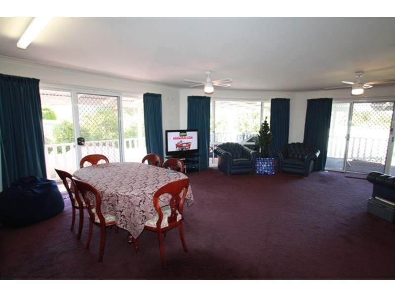 11 Fraser Court, Kangaroo Flat VIC 3555