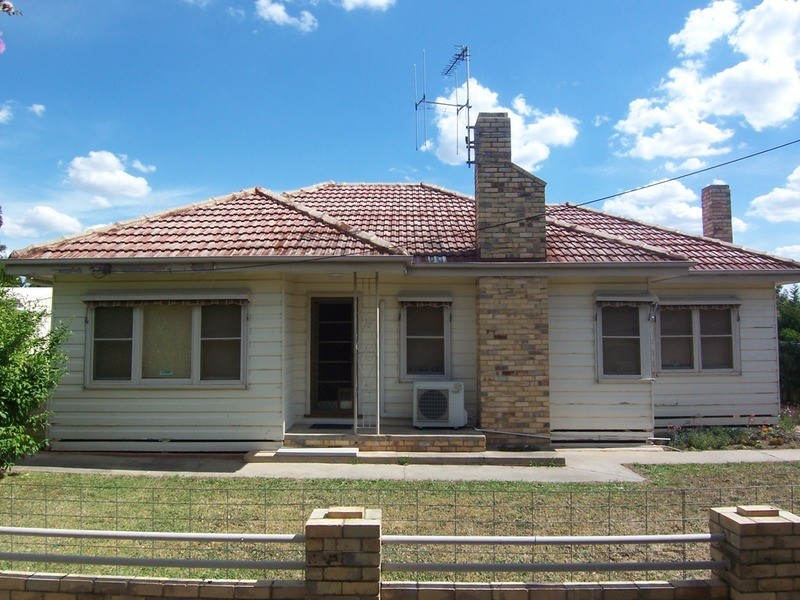 18 Phillip  Street, East Bendigo VIC 3550