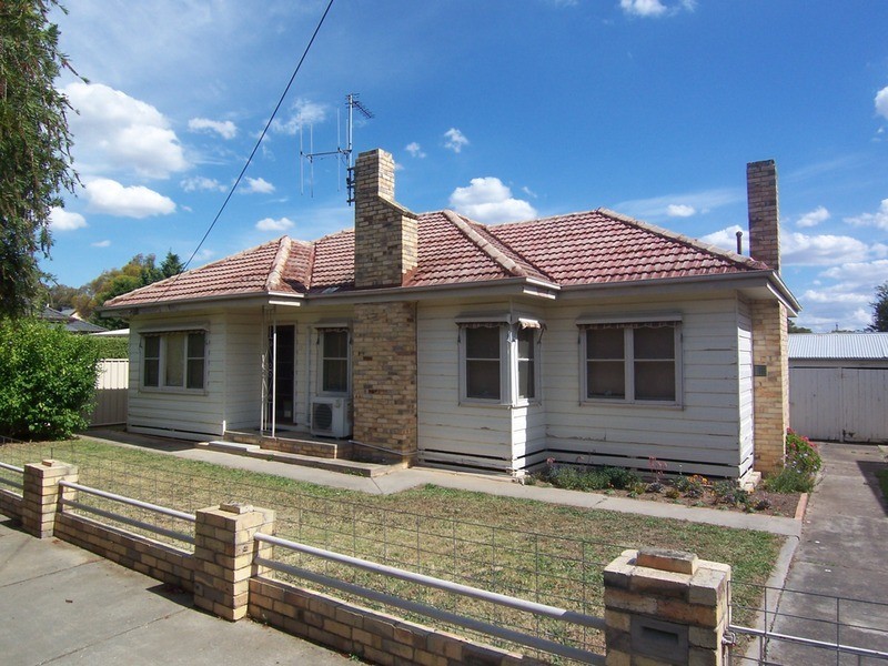 18 Phillip  Street, East Bendigo VIC 3550
