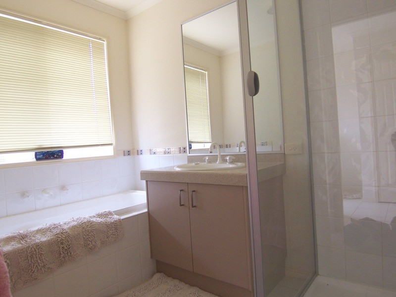 66 Racecourse Road, Epsom VIC 3551