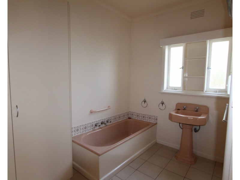 72 Curtin Street, Flora Hill VIC 3550