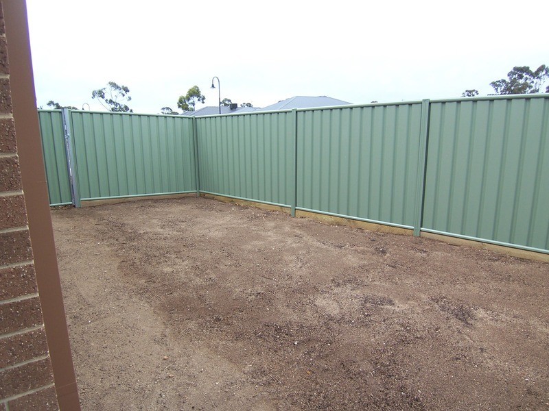 14 Lyndam Avenue, Maiden Gully VIC 3551