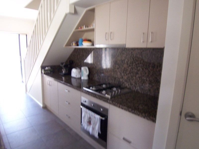 4/50 Race Street, Flora Hill VIC 3550