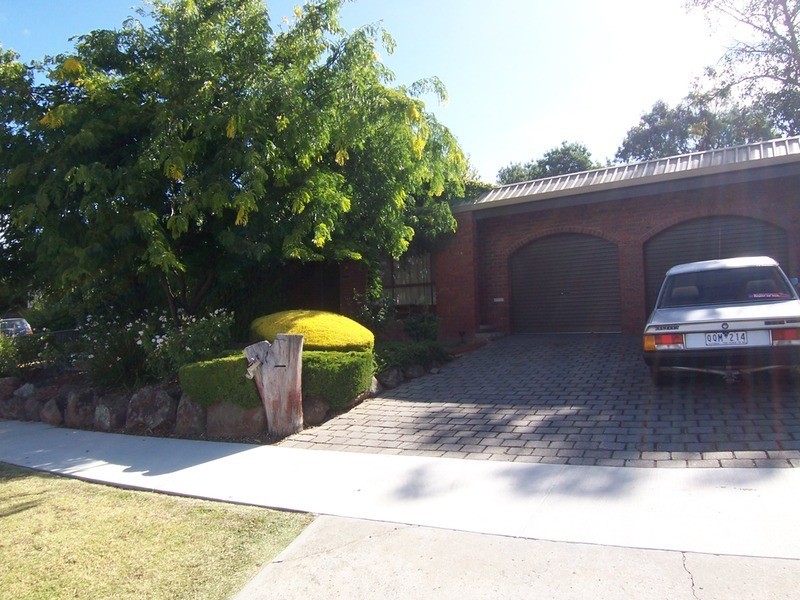 45 Putnam  Avenue, Strathdale VIC 3550