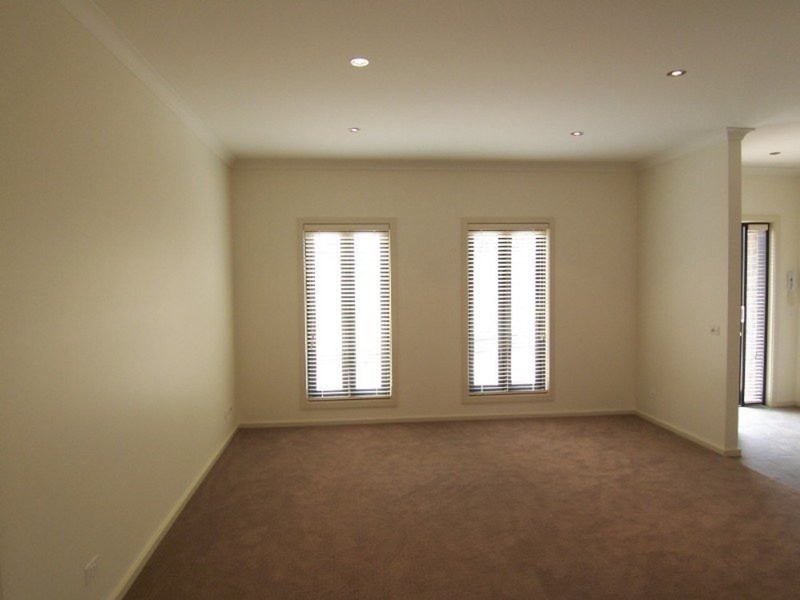 3/50 Race Street, Flora Hill VIC 3550