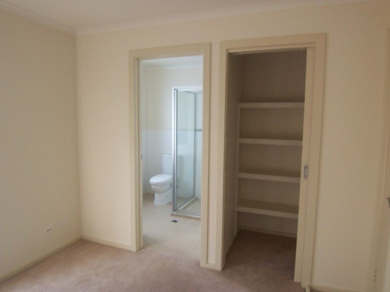 3/50 Race Street, Flora Hill VIC 3550