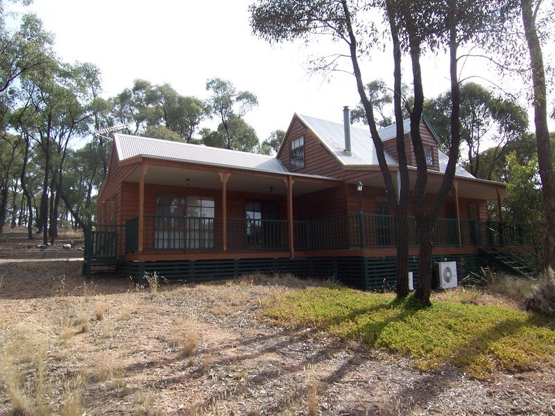 68 Cemetery  Road, Lockwood VIC 3551