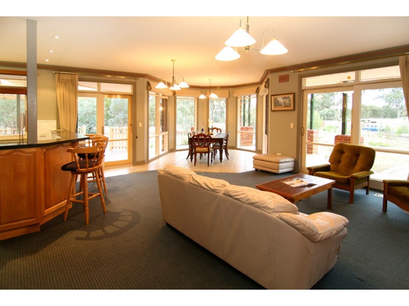 124 Bennetts Road, Junortoun VIC 3551