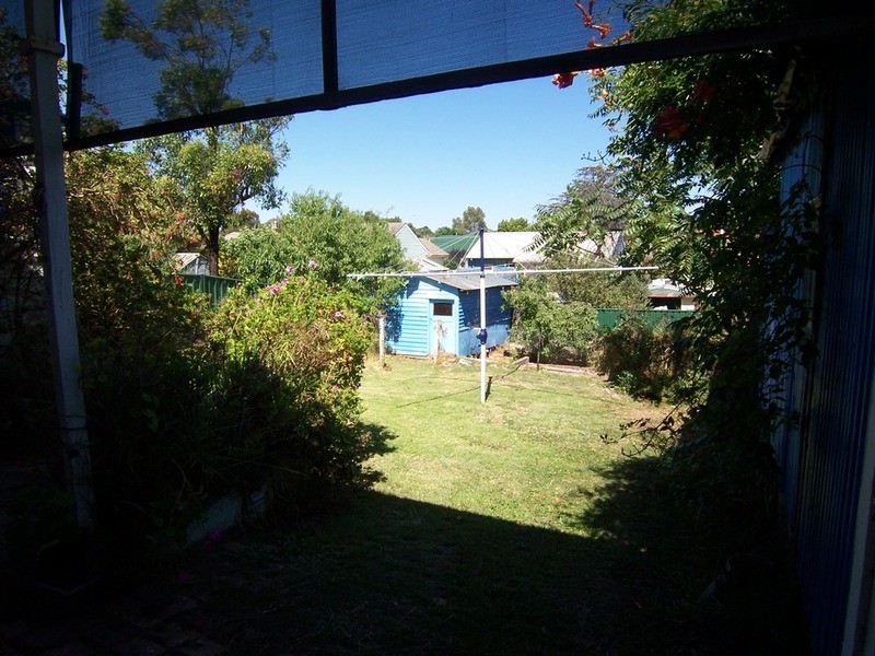 32 Sternberg Street, Kennington VIC 3550