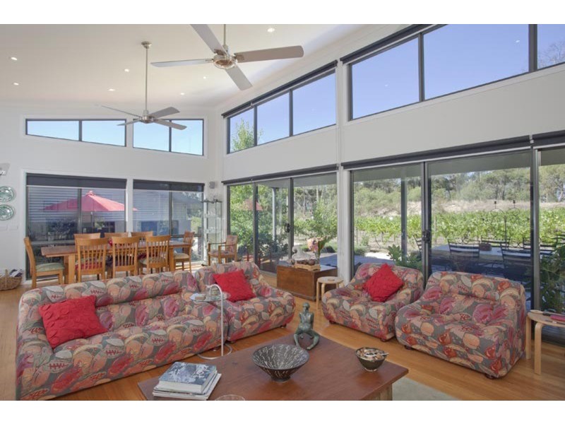 12 Mannix Lane, Mandurang VIC 3551