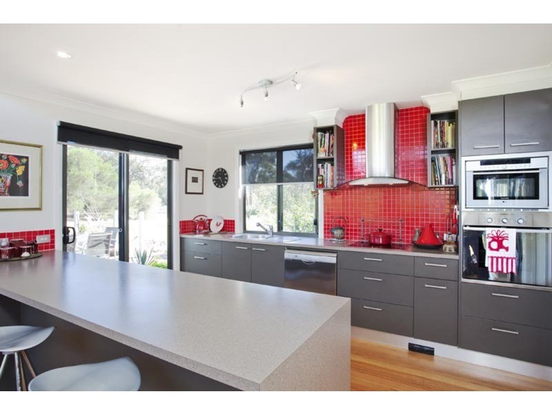 12 Mannix Lane, Mandurang VIC 3551