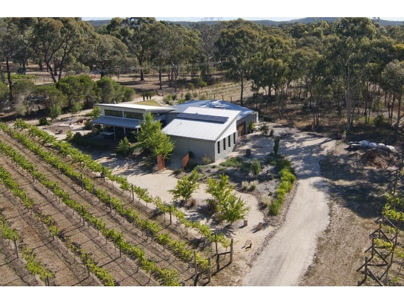 12 Mannix Lane, Mandurang VIC 3551